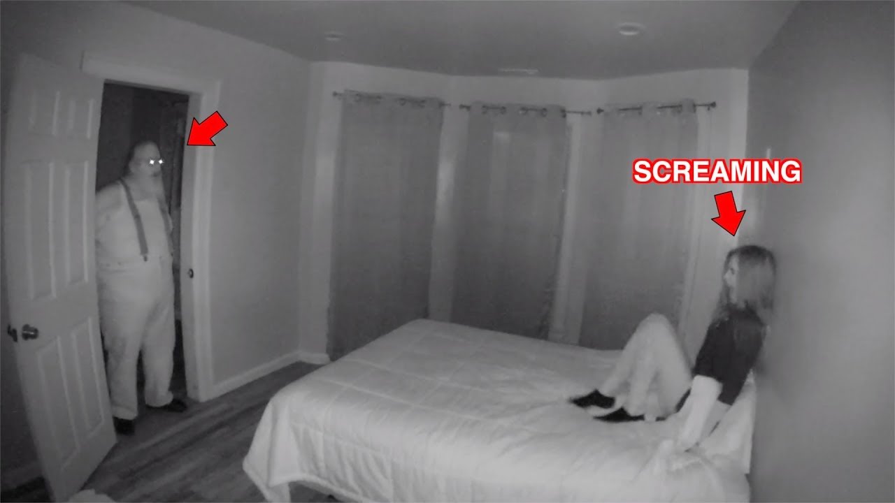 ⁣Catching a Predator | Predator Cuts the Lights (Social Experiment)