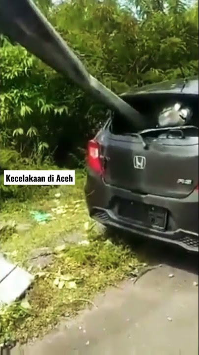 Sopir Ngantuk, Istri Tewas Tertusuk Besi Pembatas Jalan