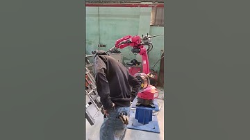 Giải pháp hàn khung sắt bằng robot 6 trục thay thế nhân công thợ...