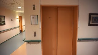 1976-77 Siemens 2-speed traction elevator @ Teglgaardsvej 15, Vejle, Denmark