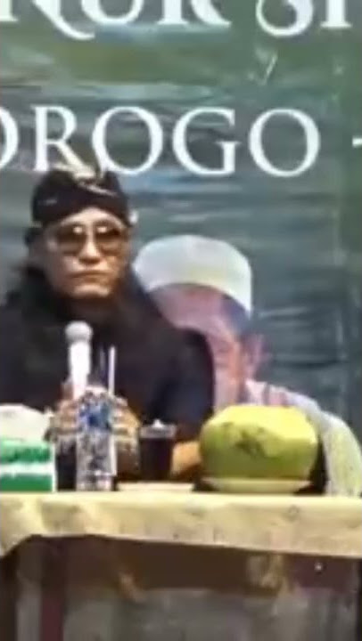 Gus Miftah kena semprot ustadz Adi Hidayat soal rendang punya agama