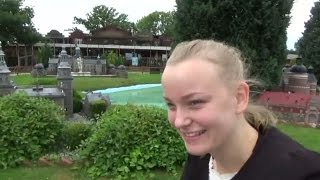 Elin och Emil är ensamma i nöjesparken - Unga föräldrar (TV4)