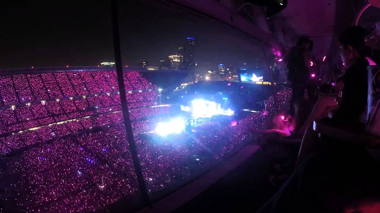 12 hours of Taylor Swift