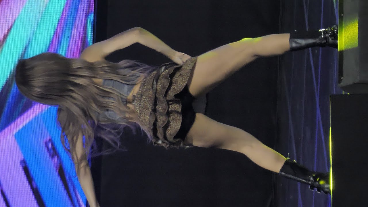 250909 KISS OF LIFE 키스오브라이프 하늘 벨 - Igloo 이글루 & Sticky 스티키 & Nothing 낫씽 (가천대 축제) 직캠 fancam by zam