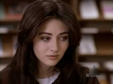 Brenda Walsh Photo 22