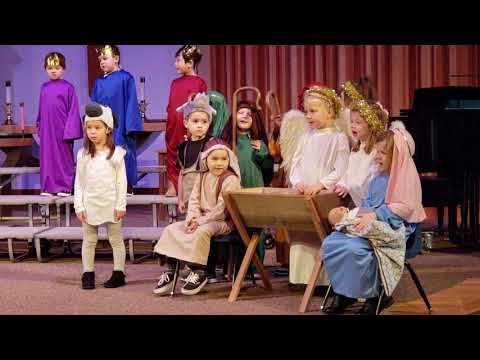 Lincoln Living savior preschool Christmas performance