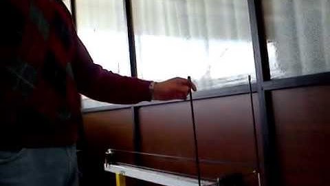 PÉNDULO INVERTIDO / SISTEMA CARRO PÉNDULO. CONTROLADOR FUZZY PD SIN BALANCEO