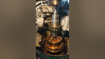 MrAnatol Rascu Как работает зубофрезерный участок #metal #machine #engineer #tech #technology #sorts