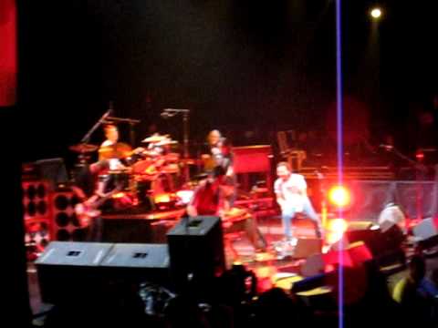 Pearl Jam - Red Mosquito w/ Ben Harper - Gibson Amphitheater - Universal City 9/30/2009