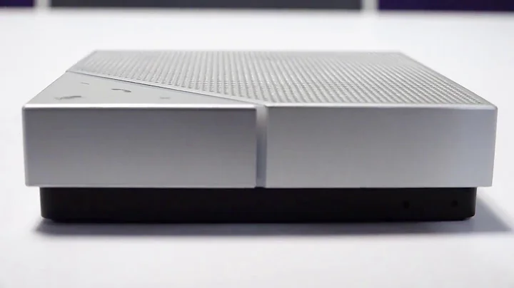 Polycom VoxBox speakerphone using USB or Bluetooth