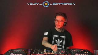 ALEX YOUNG @ VOLTAJE ELECTRONICA