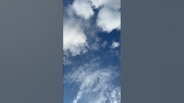 وهو الذي يقبل التوبة عن عباده _تلاوة جميله للقارئ محمود خليل الحصري 🤍.