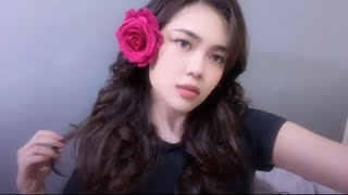 numpang lewat ya guys, cuma mau iseng aja 🌹