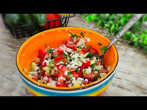 How to prepare authentic Mediterranean and Middle Eastern salad: healthy, quick and delicious!!