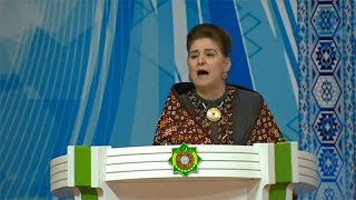 В Туркменистане восхищаются матерью президента