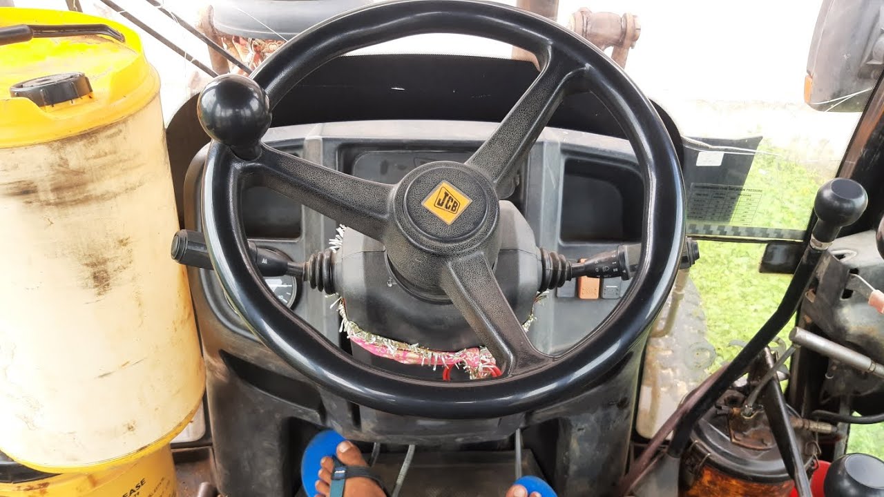jcb-3dx-machine-in-top-speed-on-the-road-youtube