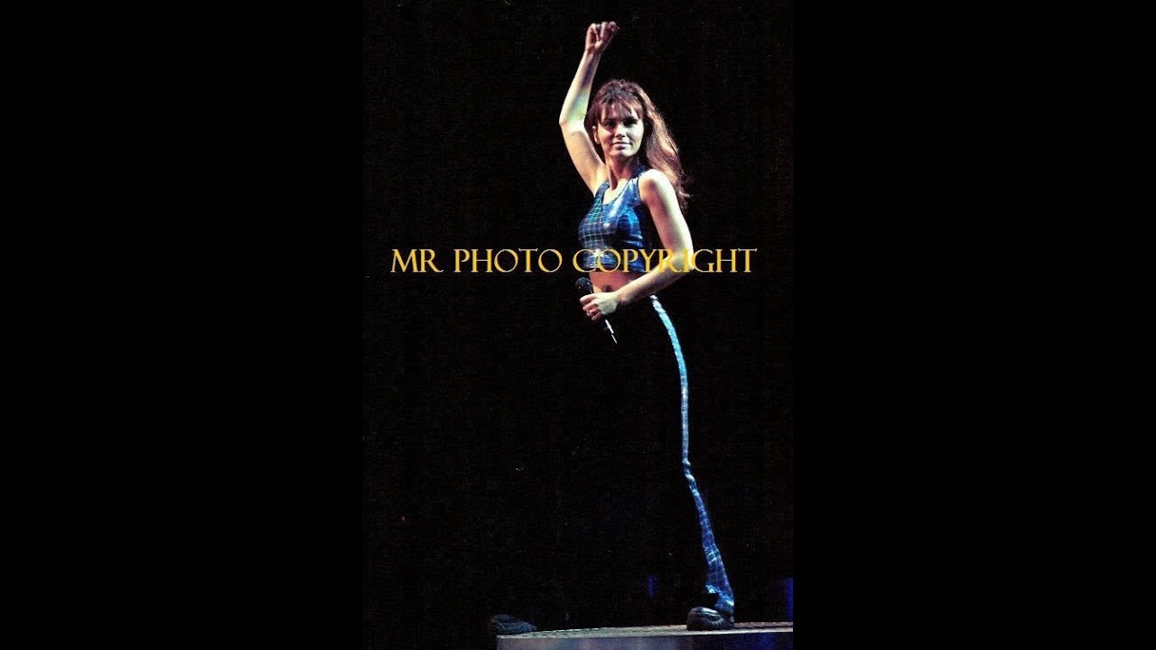 Shania On Over TourLive in Rockford,Illinois (October 16th