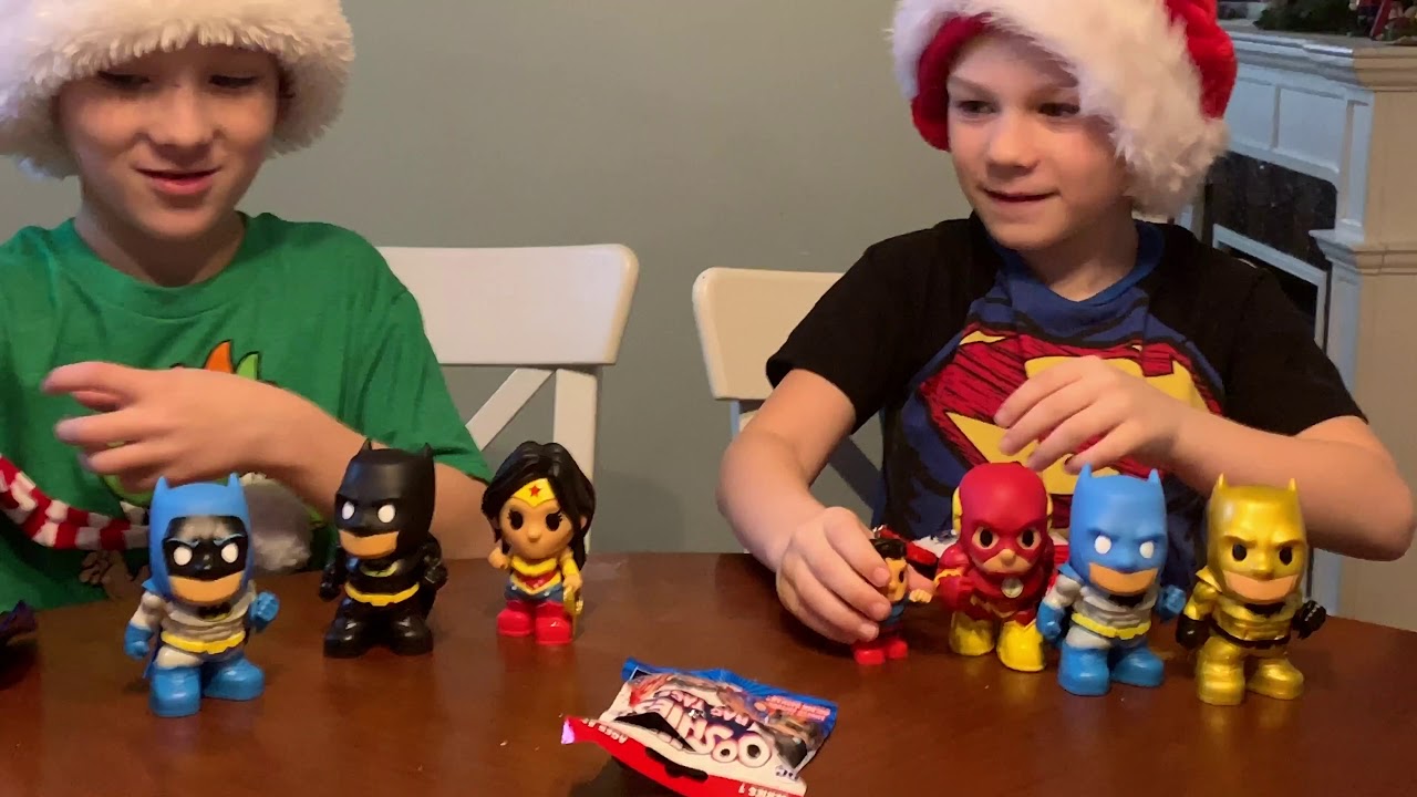 headstart company Magic Box - litlHoliday 2018 DC Ooshies