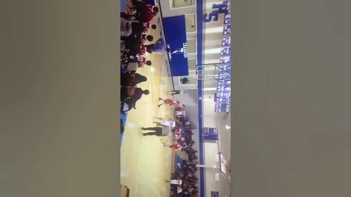 Ivan Jenkins smashes with the putback dunk!!