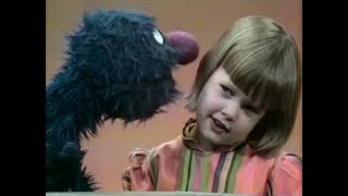 Clic Sesame Street - Grover And Polly 5 Fingers