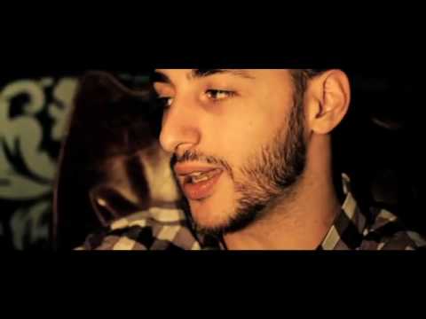 Assista ao videoclipe da música {trackName} de {artistName}