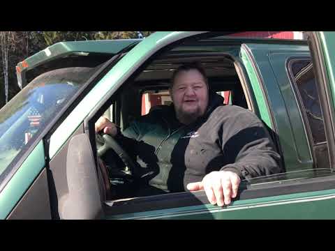 Video: Kuinka otat ovipaneelin pois vuoden 1998 Chevy-kuorma-autosta?