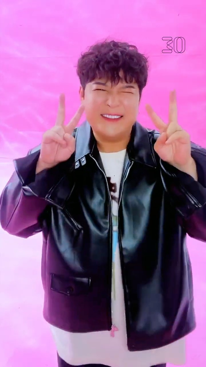 In my ? #UKNOW #SHINDONG #HYOYEON #TEN #JISUNG #SHOTARO #SMTOWN2025