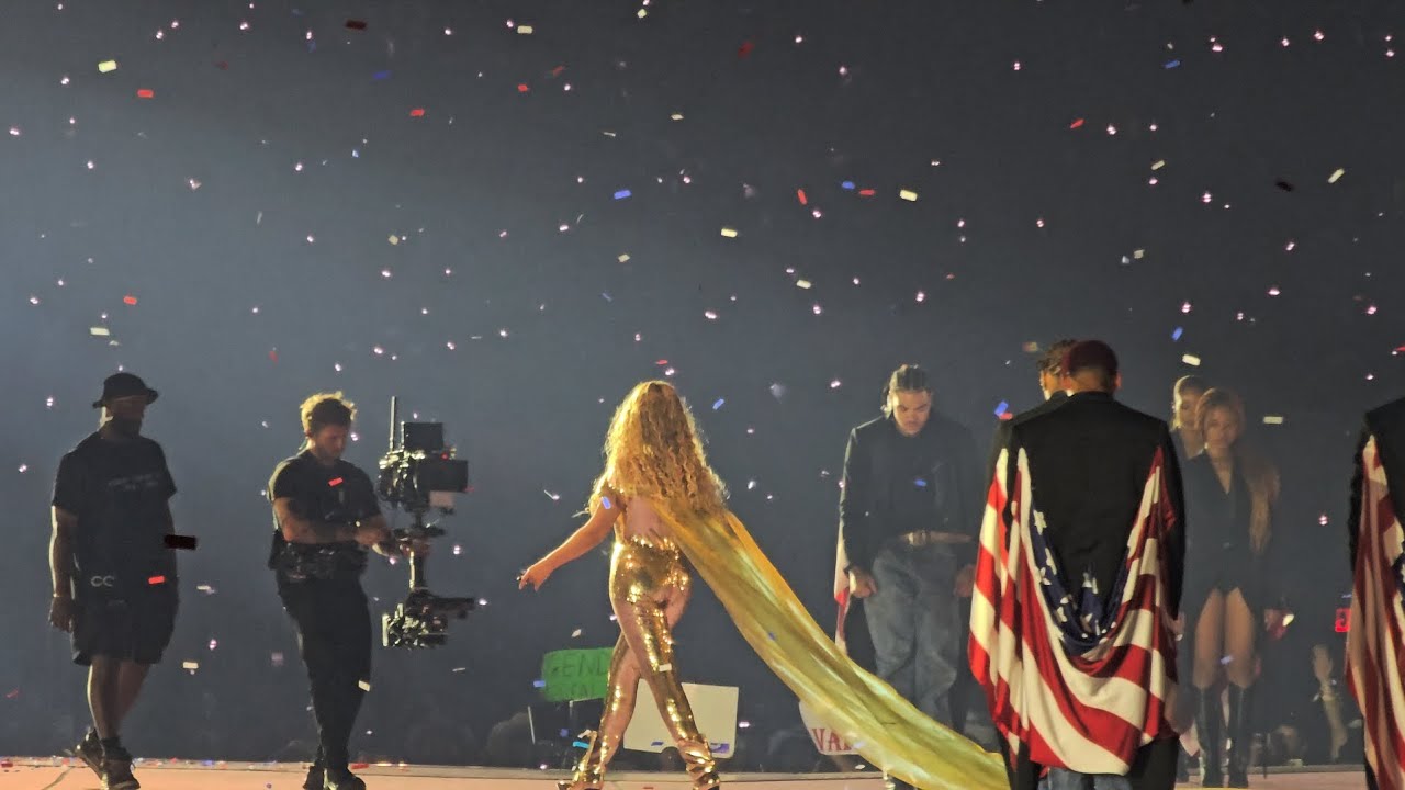 Beyoncé sings AMEN - Rodeo Chitlin' Circuit Tour Houston Night 2 - YouTube