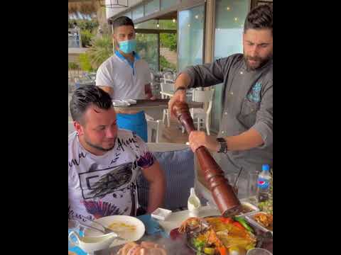       الشيف دواش مرشاق البحر مع الفنان وديع الشيخ