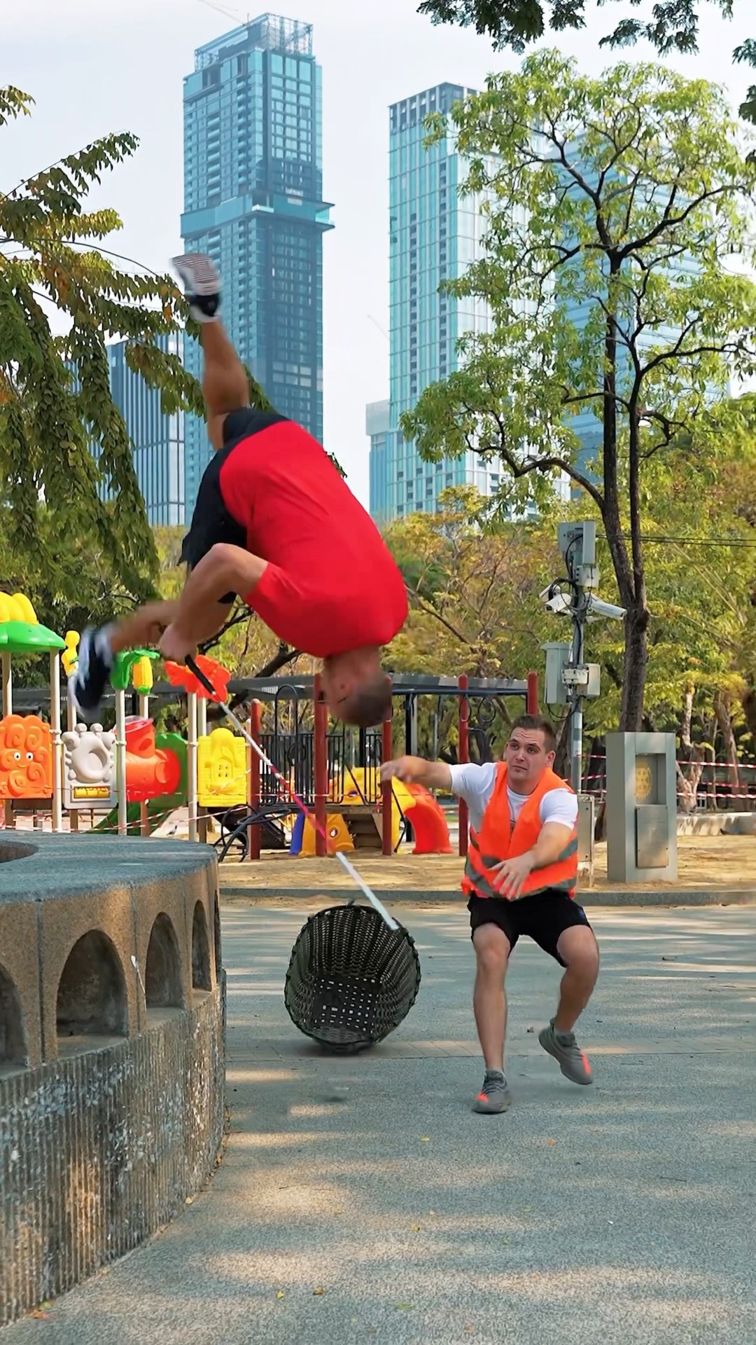 Gymnast Pretends to Be a Blind Man?#kiryakolesnikov #prank #comedy #funny #stunt #parkour #flip