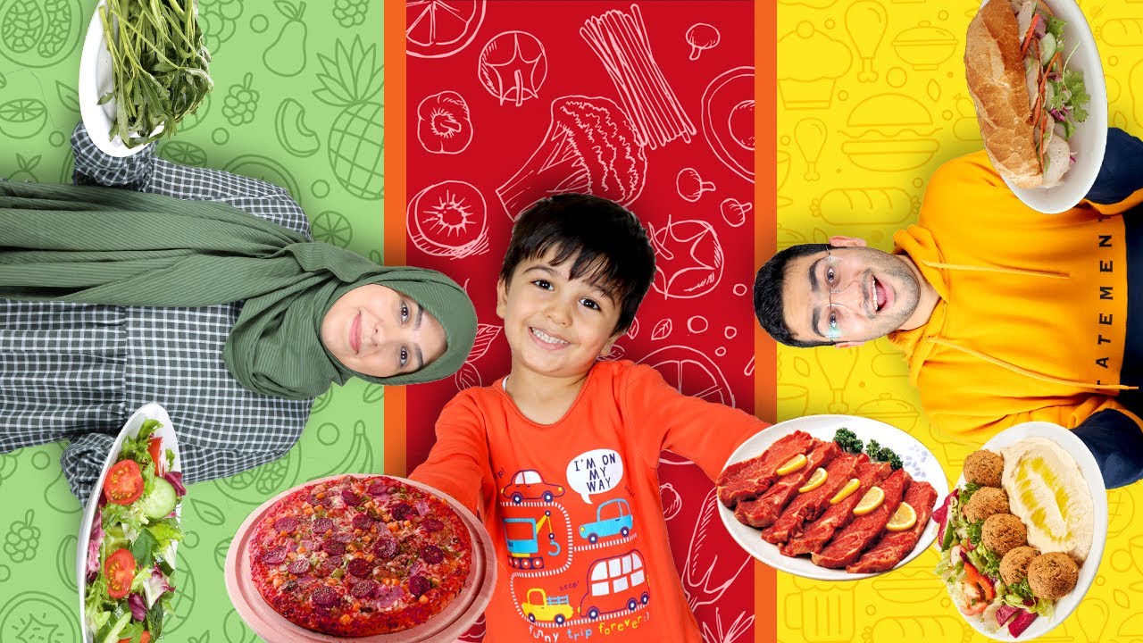 چالش خوردن یک رنگ غذا | سه وعده غذا هر کسی رنگ خودش | 24 hours one colour food challenge