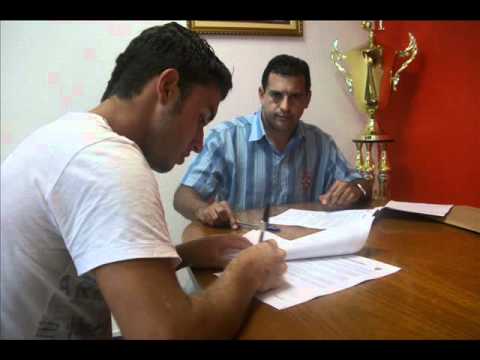 Henry Lopez Guerra - Firma de Contrato 2011