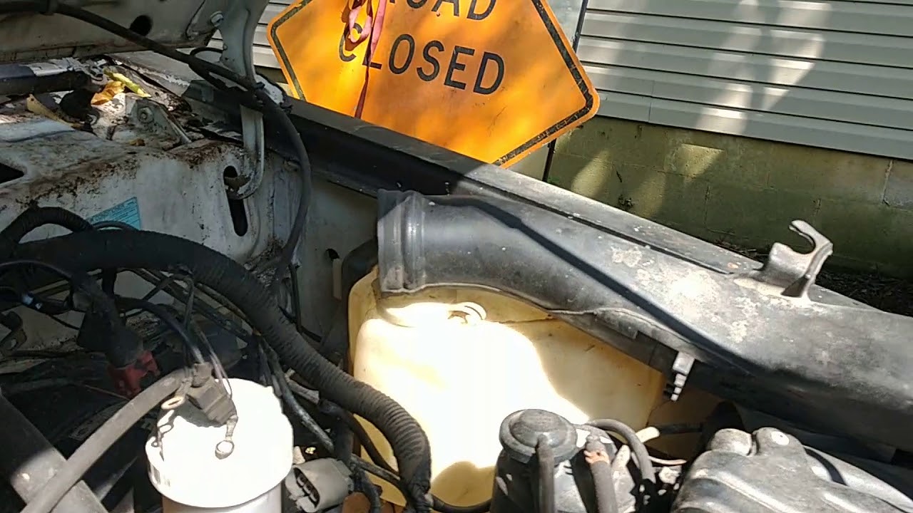 Nissan Hardbody D21 Fuel and Electrical system connection - YouTube