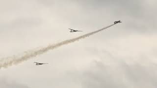 Segelflugzeuge im Doppelschlepp auf dern Airpower 2019 des Team Blanik