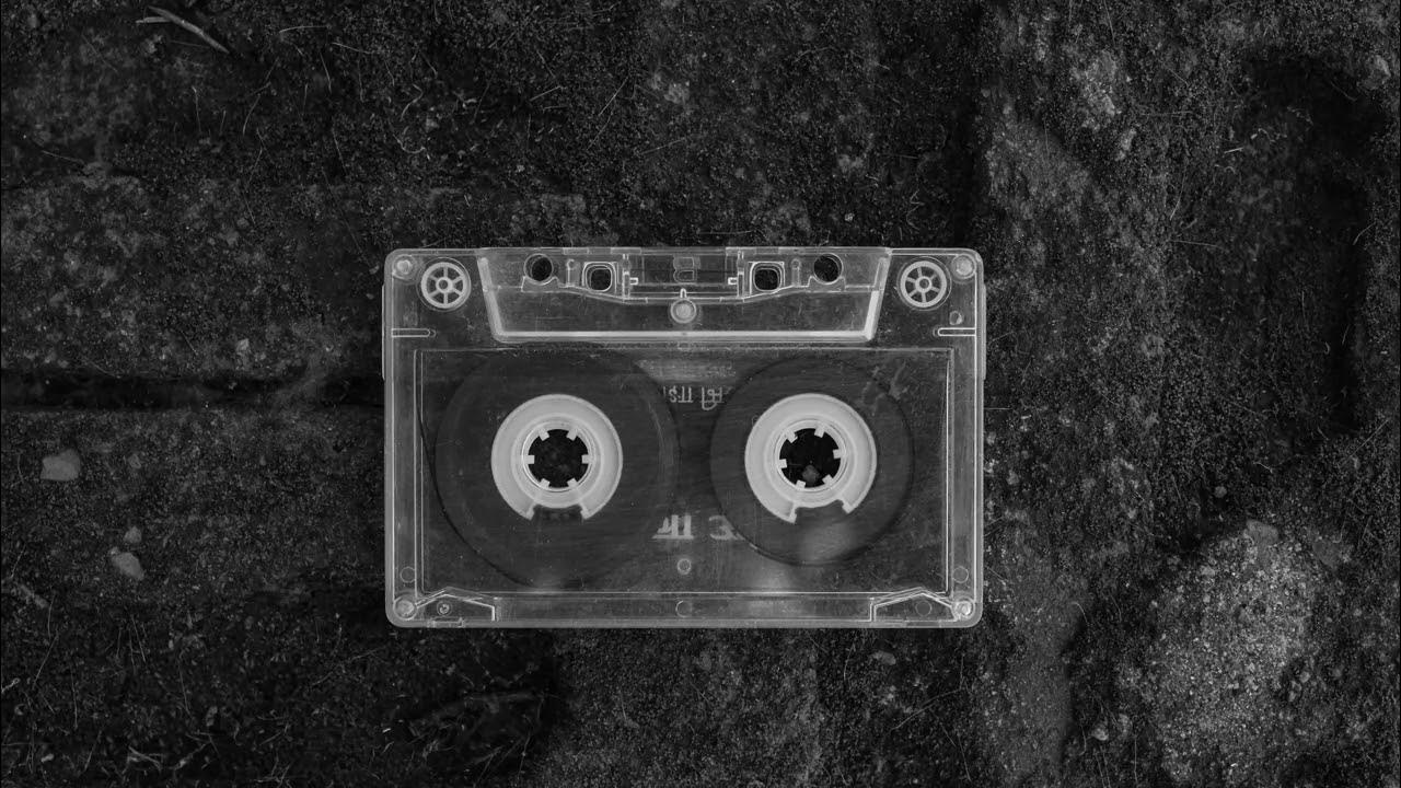 Черная белая кассета. Черно белая кассета. Кассеты Эстетика. Кассета прозрачная. Кассеты музыкальные Эстетика.