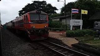 ข.135 (กรุงเทพฯ - อุบลราชธานี) Alsthom Als.4121 ออกจาก สถานีห้วยแถลง (19 ส.ค.2559)