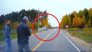 Dashcam Russia 2021-Car Crash Compilation 2021-Russian Car Crash-  Russian Road Rage 2021 #40[SUB]