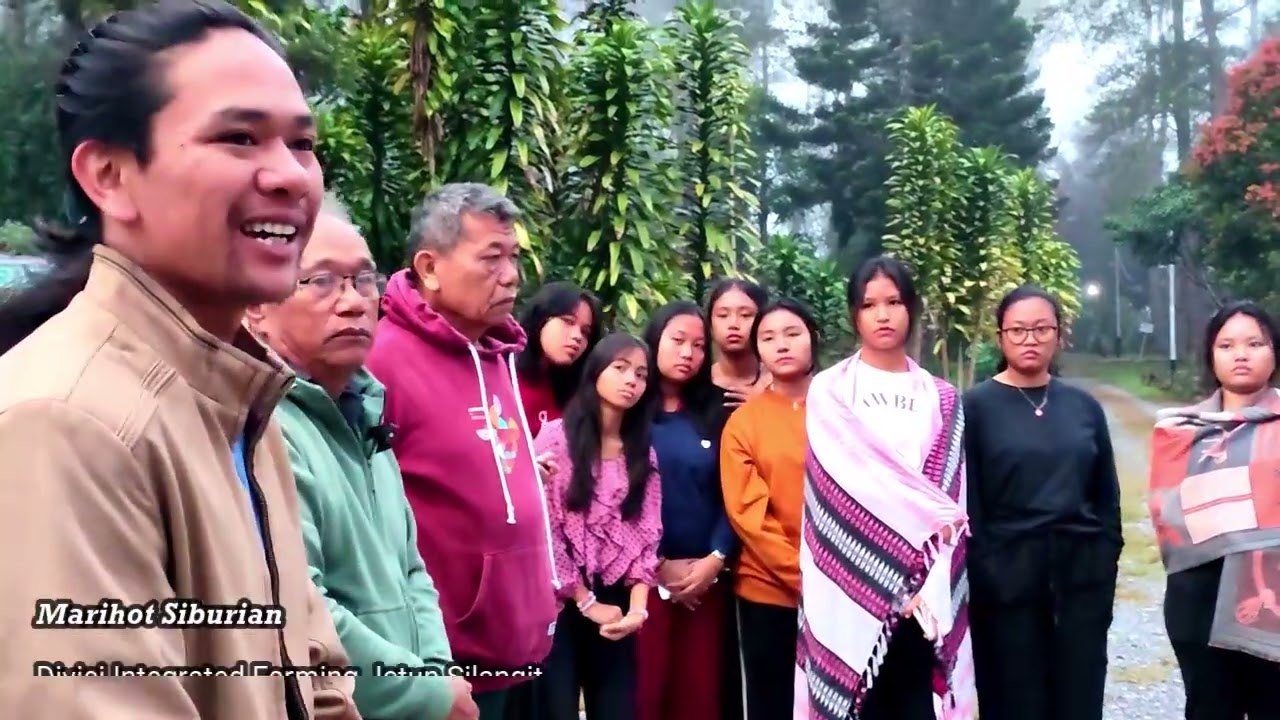 Pemuda HKBP Pardomuan Duri Menanam Pohon di Perkampungan Jetun Silangit 