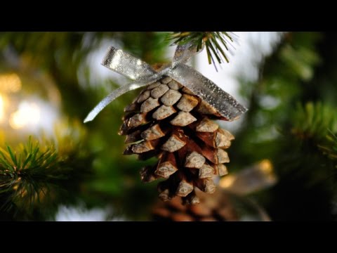 Decorazione albero di Natale fai da te con pigne