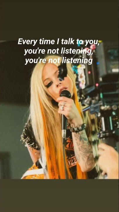 Avril Lavigne Love sux