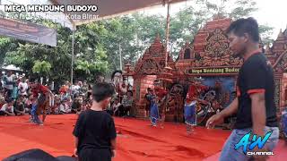 Tari jaranan kreasi Mega Mendung Budoyo live istana gebang kota Blitar