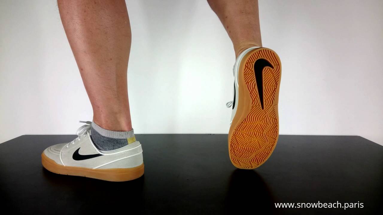 NIKE SB JANOSKI HYPERFEEL summit white black gum light - YouTube