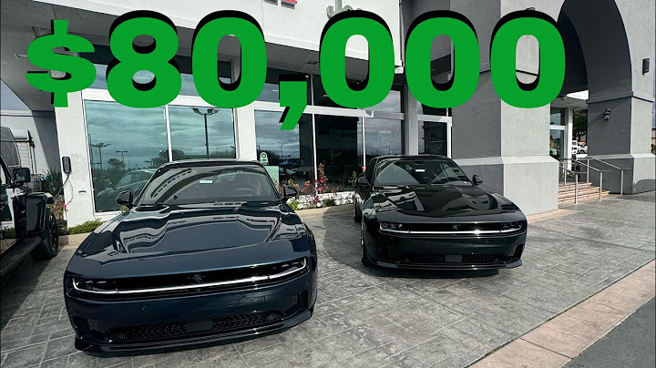 2025 Dodge Charger Scat Pack Review (One Big Problem)