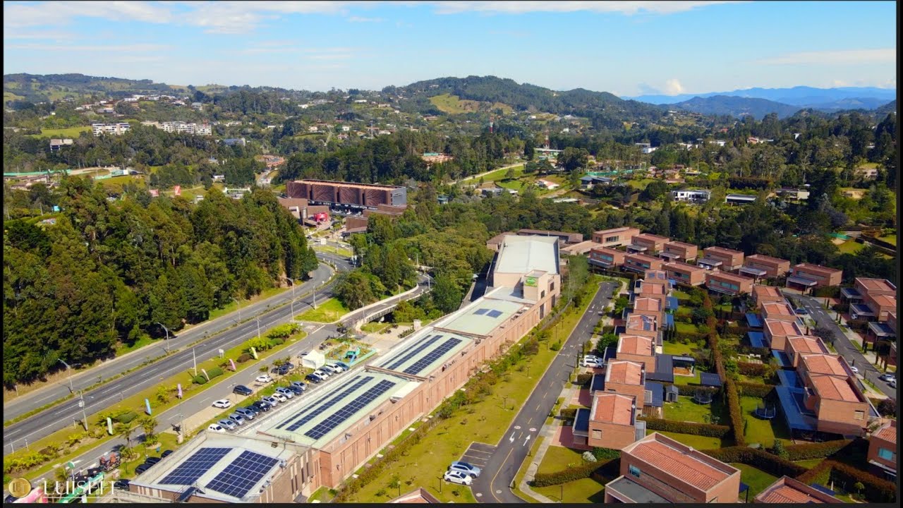 Alto de las Palmas: El Segundo Piso de Una Ciudad, Medellín, Febrero 2023