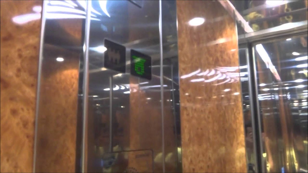 Crappy Kleeman hydralic lift @ Arhontopetra hotel, Megalo Horio, Karpenisi, Greece