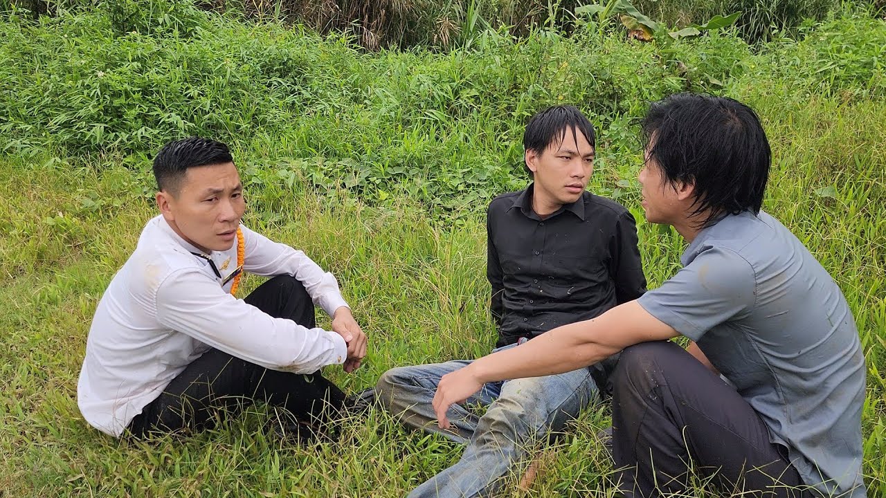 A young CEO is chased by a bad guy to the end and an ending for the bad guy