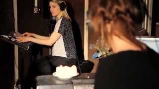 Celebrity Lucy Claire - Stille ft Alev Lenz Wealth