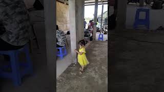 qua nhà cậu đám giỗ của ngoại