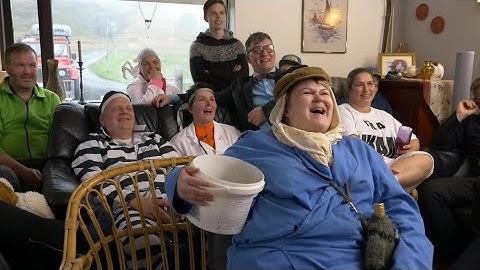RÚV - Ekki hægt að fá leiða á Áramótaskaupinu 1985 (2015)