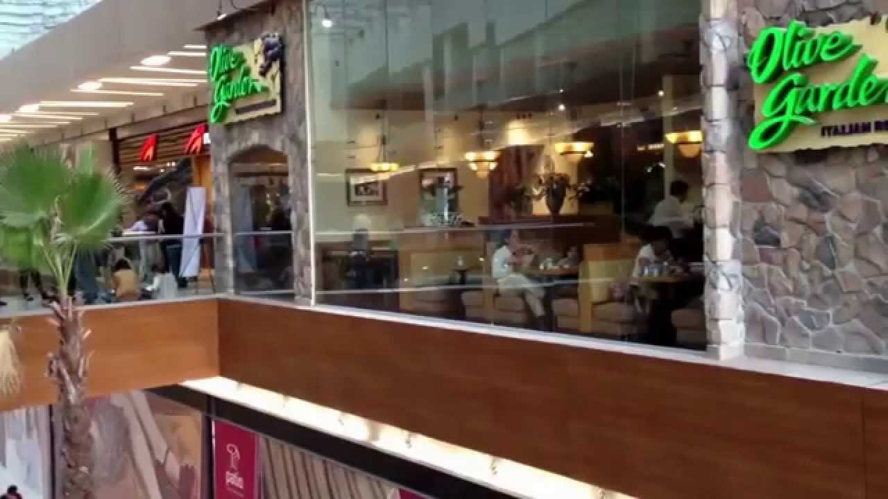 Olive garden patio universidad - YouTube